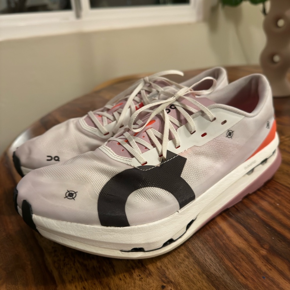 Men’s Cloudboom Echo Size 9